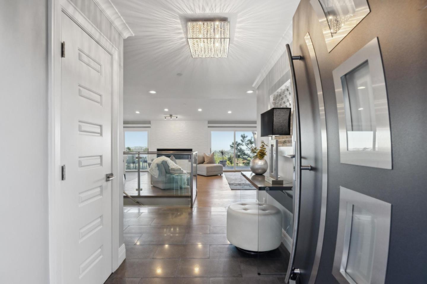 Detail Gallery Image 8 of 90 For 560 California Way, Woodside,  CA 94062 - 5 Beds | 6 Baths