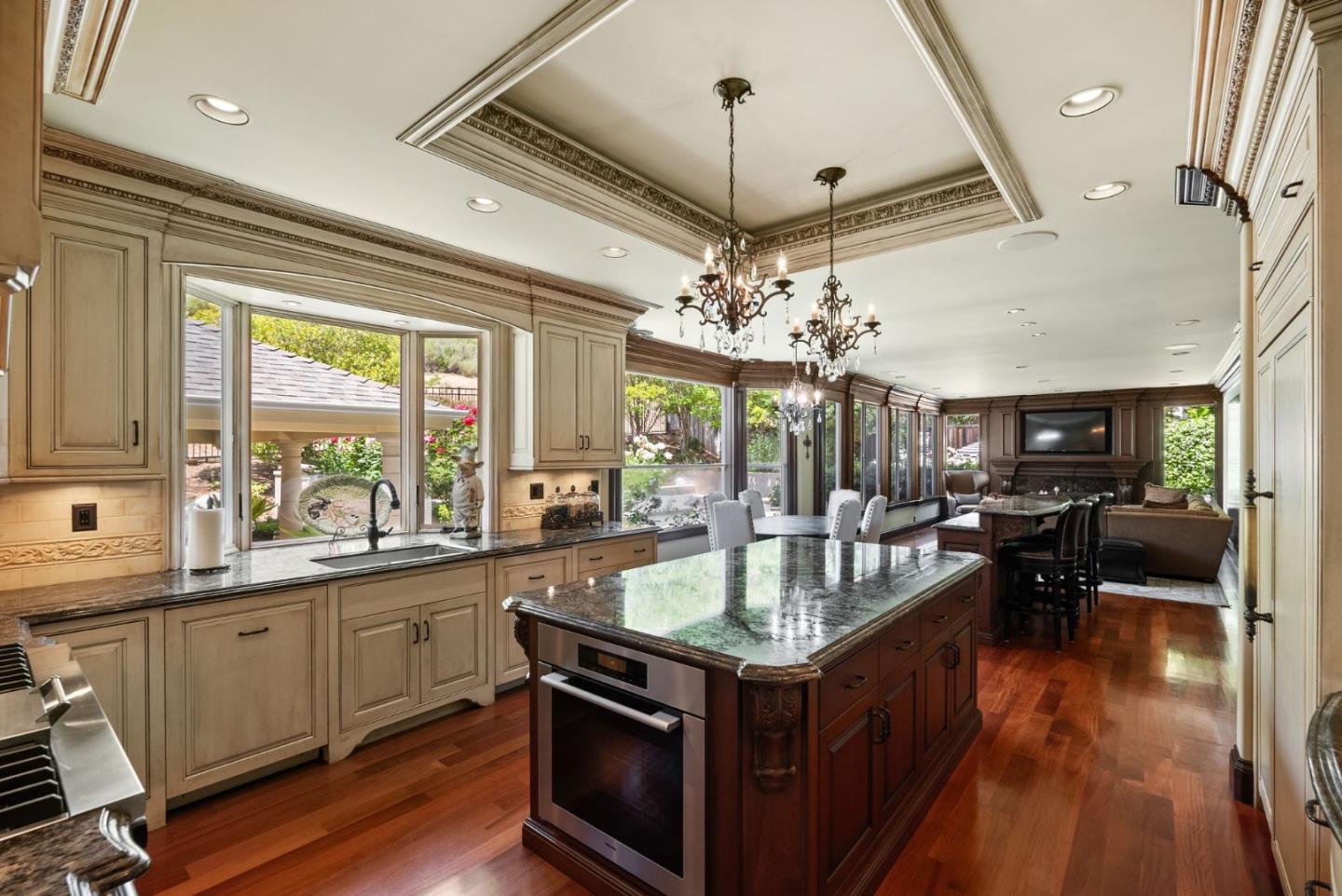 Detail Gallery Image 11 of 55 For 6541 Stonehill Dr, San Jose,  CA 95120 - 4 Beds | 3/1 Baths