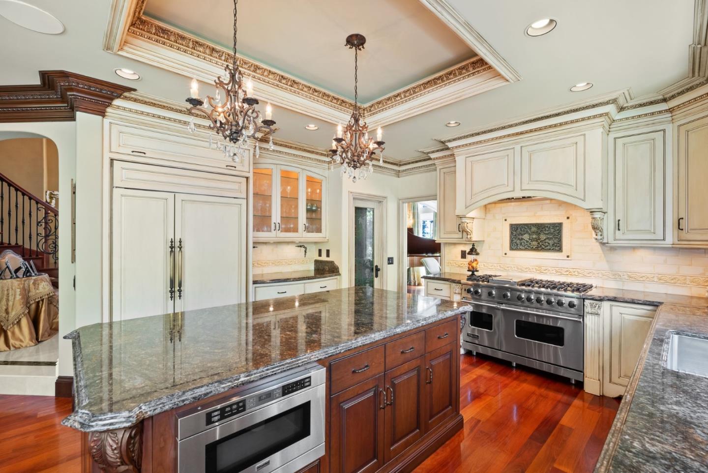 Detail Gallery Image 13 of 55 For 6541 Stonehill Dr, San Jose,  CA 95120 - 4 Beds | 3/1 Baths