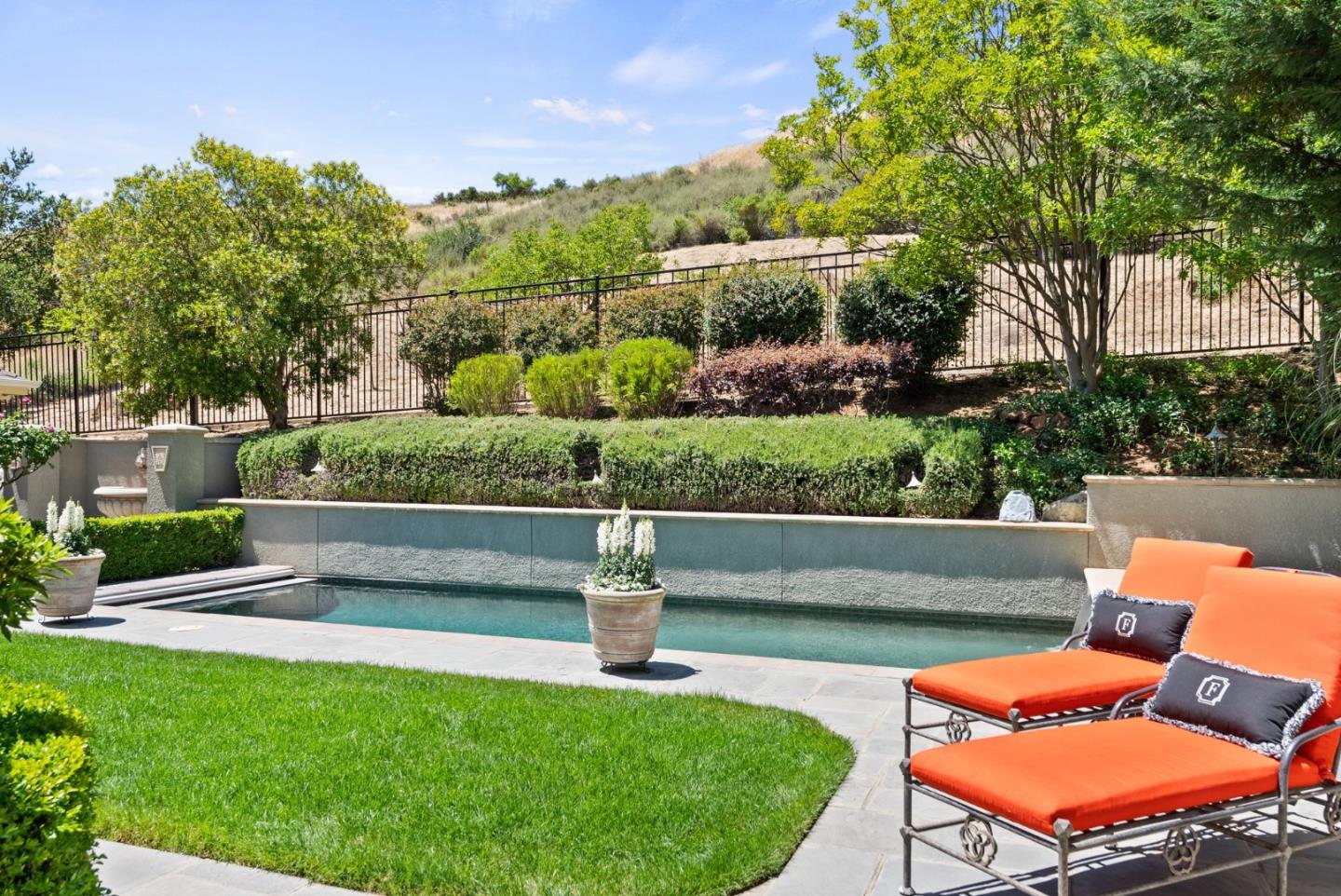 Detail Gallery Image 26 of 55 For 6541 Stonehill Dr, San Jose,  CA 95120 - 4 Beds | 3/1 Baths