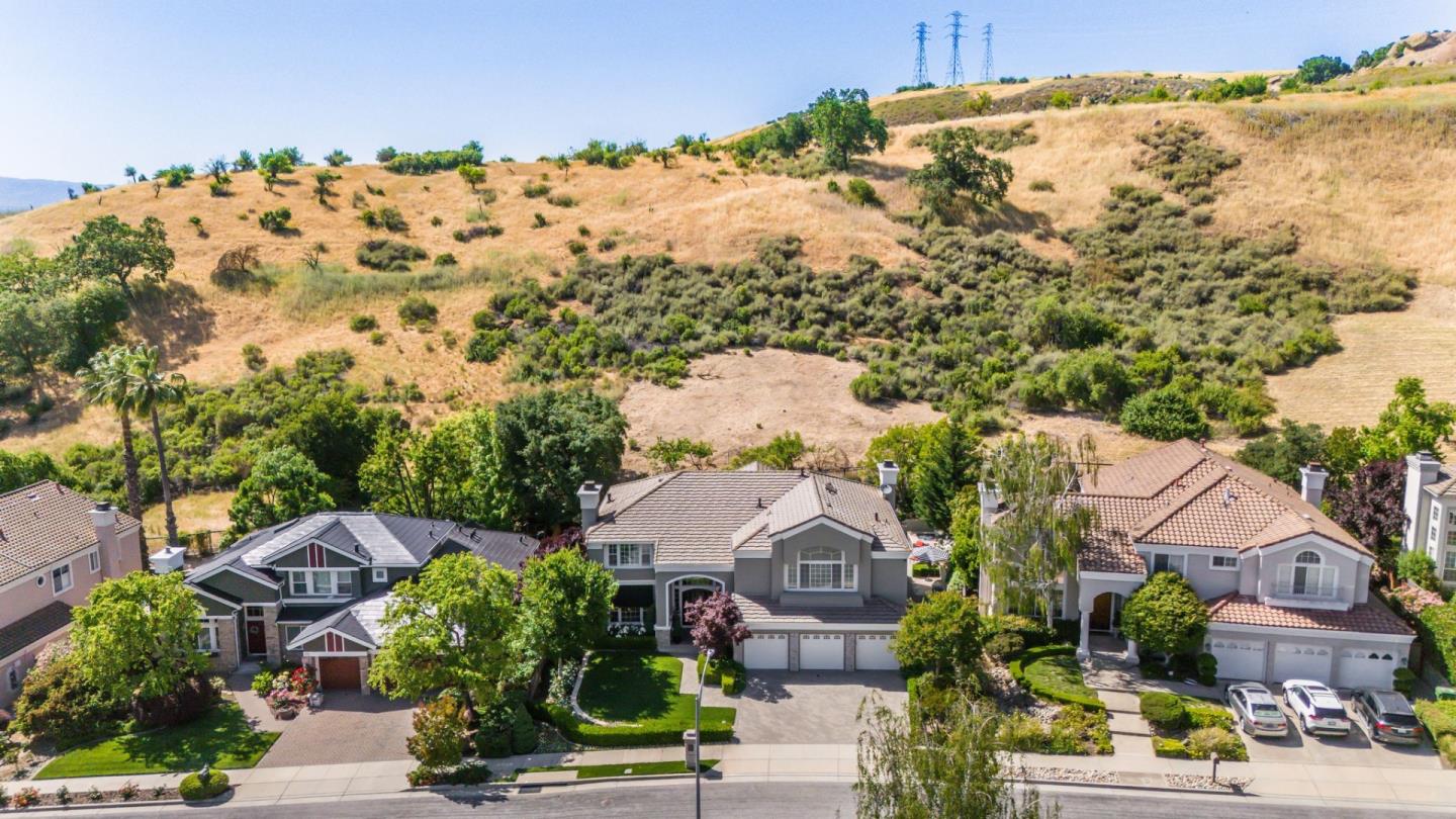 Detail Gallery Image 51 of 55 For 6541 Stonehill Dr, San Jose,  CA 95120 - 4 Beds | 3/1 Baths