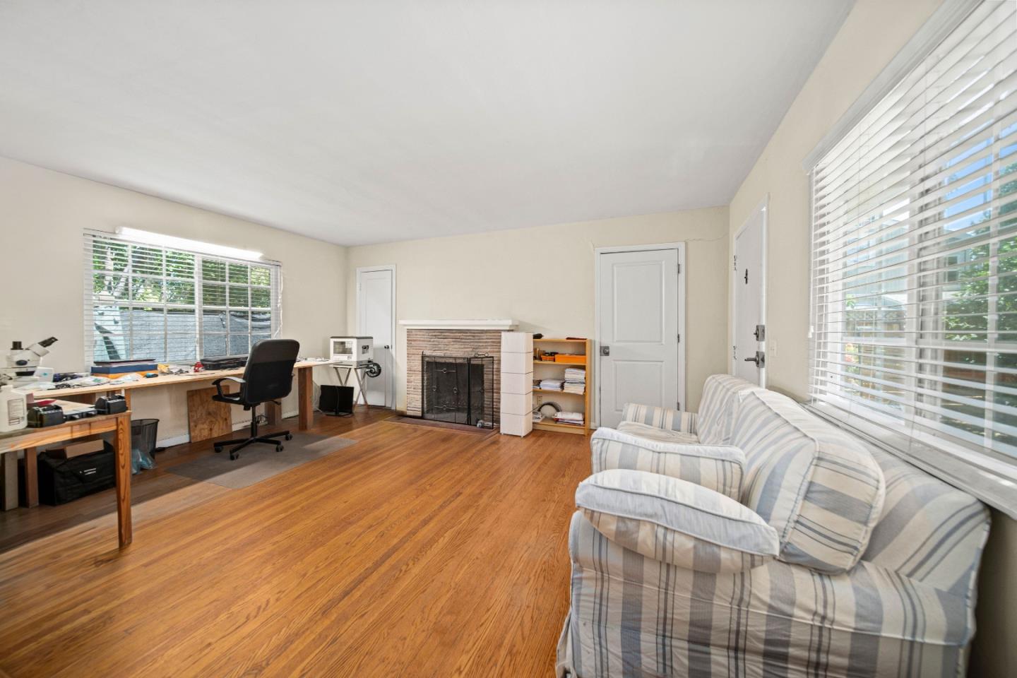 Detail Gallery Image 15 of 39 For 250 Fernando Ave, Palo Alto,  CA 94306 - – Beds | – Baths