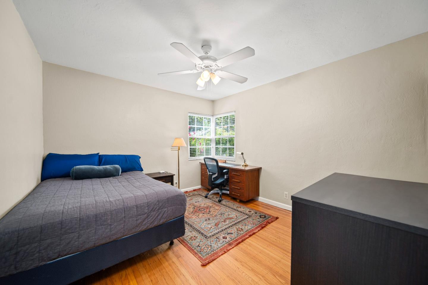 Detail Gallery Image 33 of 39 For 250 Fernando Ave, Palo Alto,  CA 94306 - – Beds | – Baths
