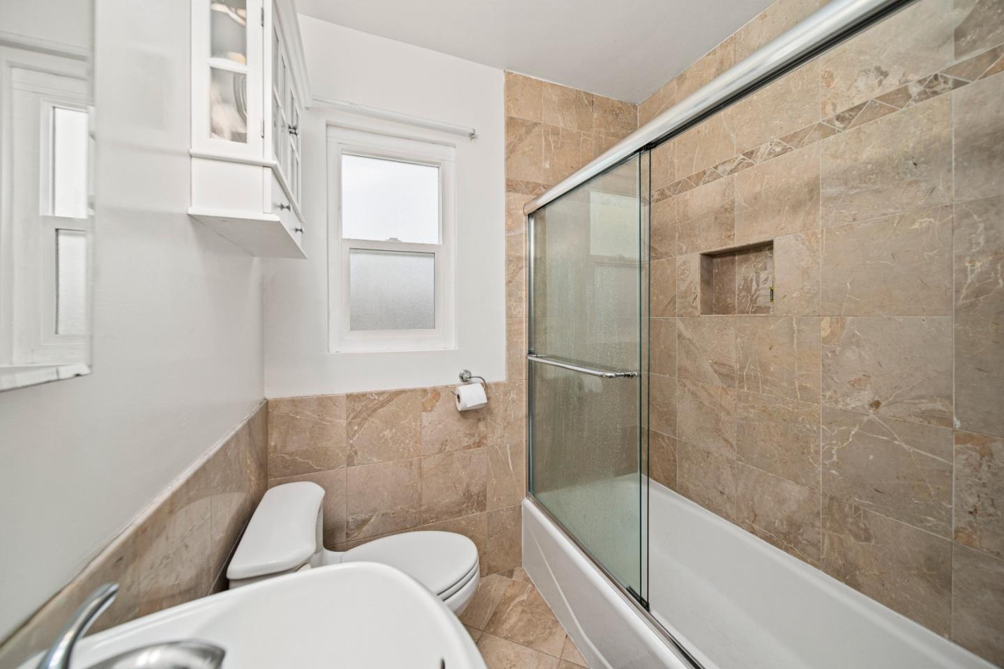 Detail Gallery Image 35 of 39 For 250 Fernando Ave, Palo Alto,  CA 94306 - – Beds | – Baths