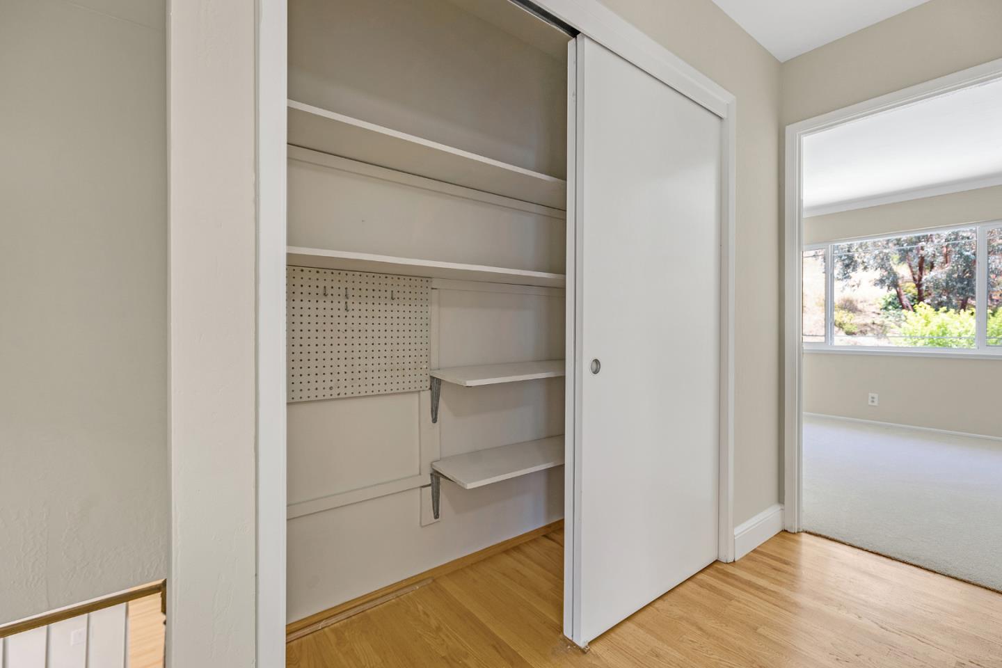 Detail Gallery Image 27 of 51 For 10 Banff Way, Pacifica,  CA 94044 - 4 Beds | 2/1 Baths