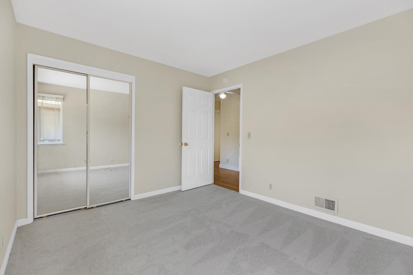 Detail Gallery Image 38 of 51 For 10 Banff Way, Pacifica,  CA 94044 - 4 Beds | 2/1 Baths