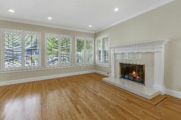 Detail Gallery Image 9 of 51 For 10 Banff Way, Pacifica,  CA 94044 - 4 Beds | 2/1 Baths