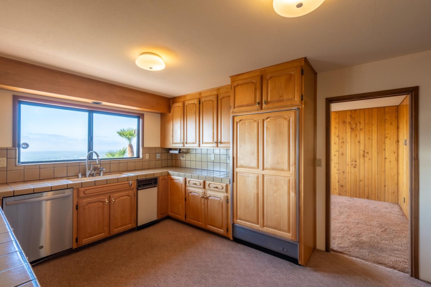 Detail Gallery Image 12 of 27 For 10955 Saddle Rd, Monterey,  CA 93940 - 3 Beds | 2 Baths