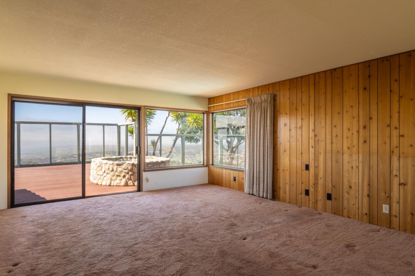 Detail Gallery Image 16 of 27 For 10955 Saddle Rd, Monterey,  CA 93940 - 3 Beds | 2 Baths