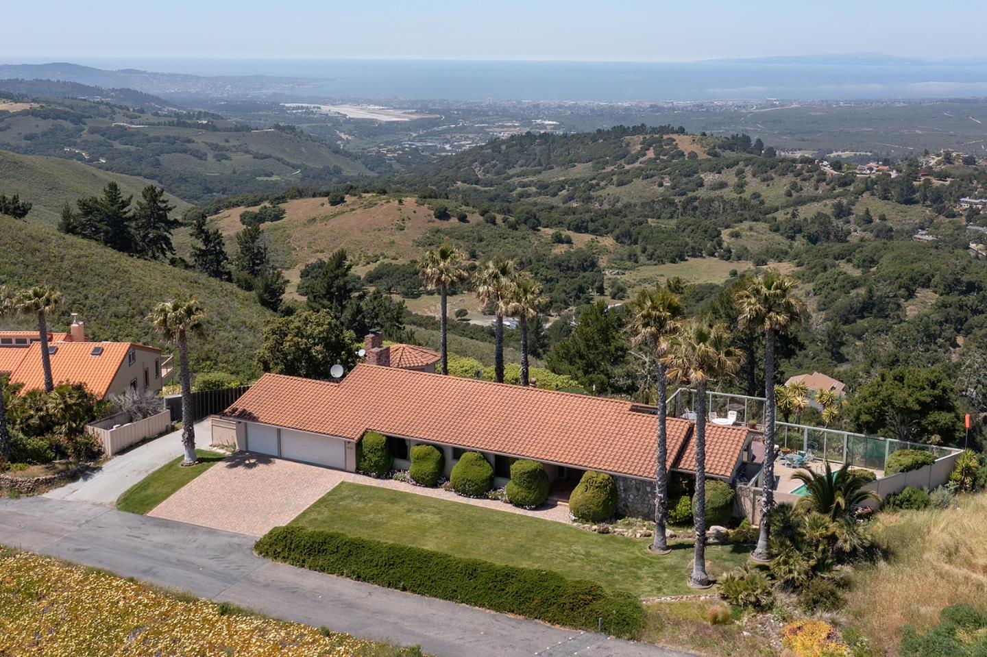 Detail Gallery Image 2 of 7 For 10955 Saddle Rd, Monterey,  CA 93940 - 3 Beds | 2 Baths