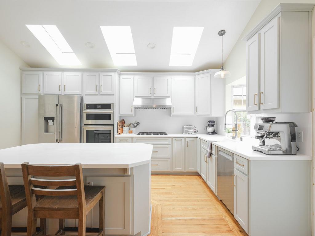 Detail Gallery Image 10 of 22 For 1087 Rio Vista Dr, Pacifica,  CA 94044 - 3 Beds | 2 Baths