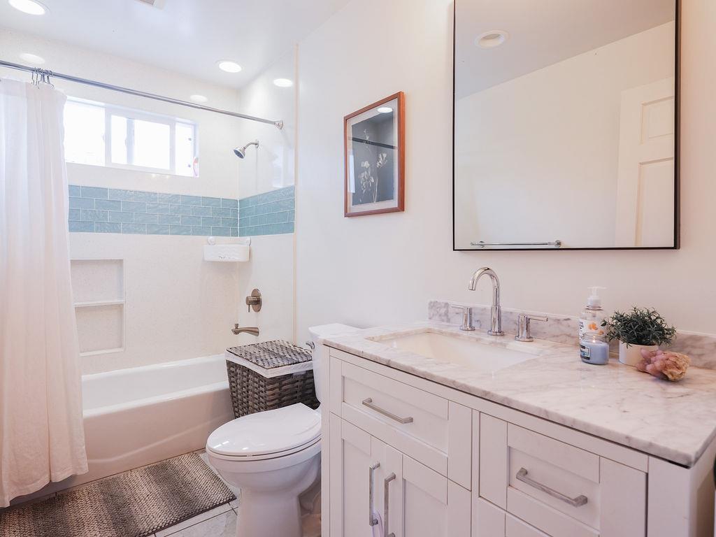 Detail Gallery Image 16 of 22 For 1087 Rio Vista Dr, Pacifica,  CA 94044 - 3 Beds | 2 Baths