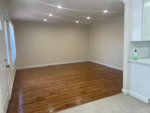 Detail Gallery Image 3 of 6 For 297 Bradford Dr, Sunnyvale,  CA 94089 - 3 Beds | 1 Baths