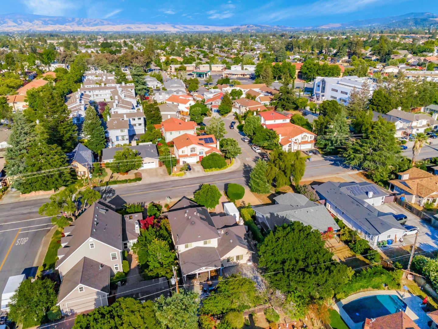Detail Gallery Image 66 of 70 For 1905 White Oaks Rd, Campbell,  CA 95008 - 5 Beds | 4 Baths