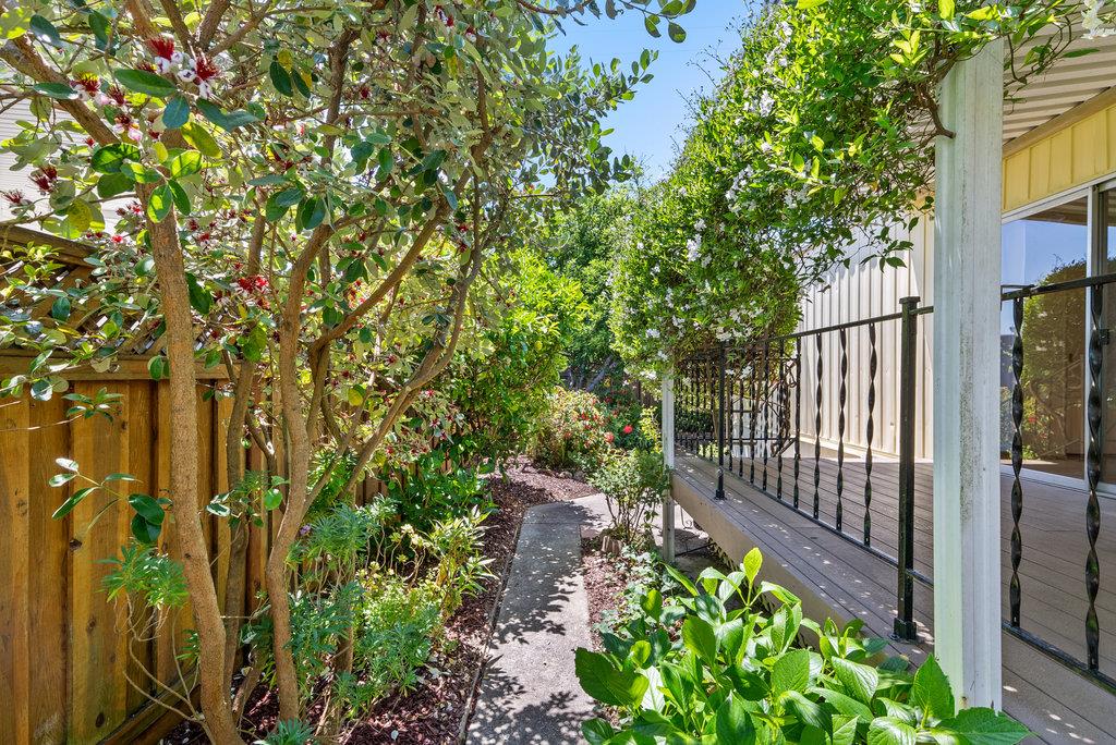 Detail Gallery Image 19 of 25 For 1555 Merrill St #139,  Santa Cruz,  CA 95062 - 2 Beds | 2 Baths