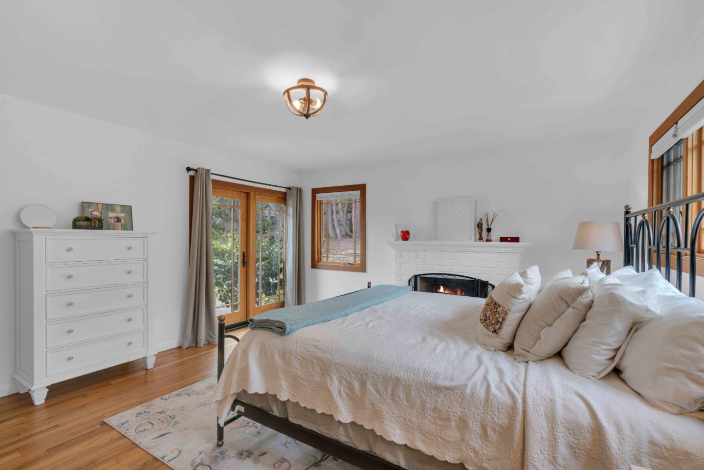 Detail Gallery Image 17 of 34 For 1067 Ortega Rd, Pebble Beach,  CA 93953 - 5 Beds | 3 Baths