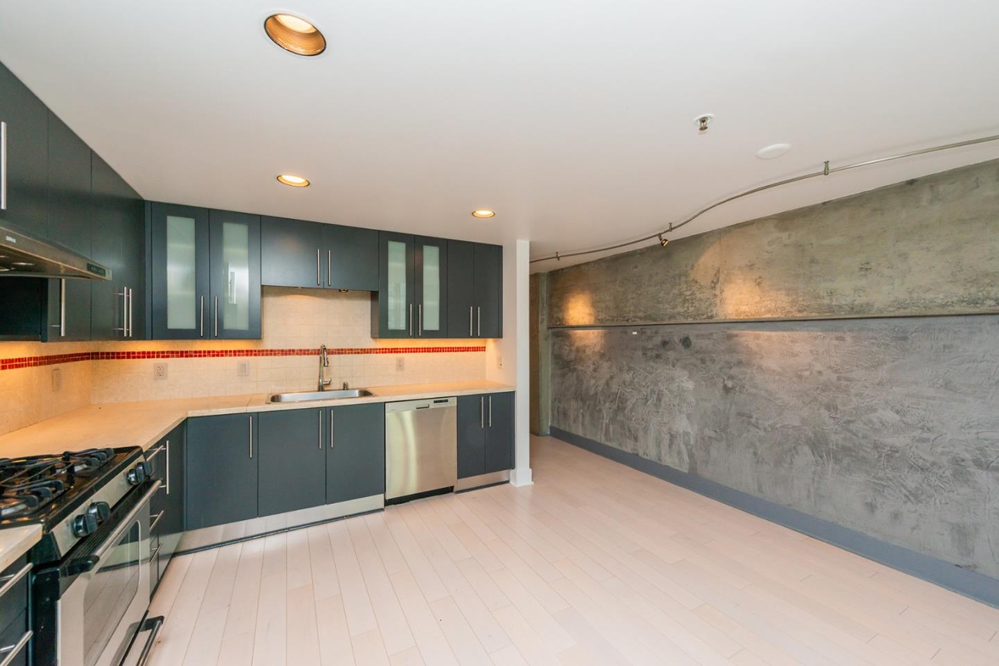 Detail Gallery Image 16 of 67 For 200 Brannan St #208,  San Francisco,  CA 94107 - 2 Beds | 2 Baths