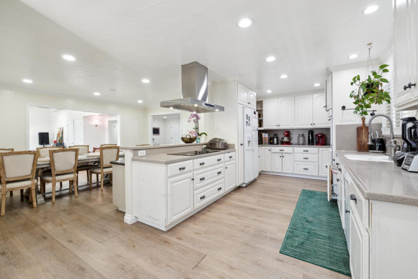 Detail Gallery Image 11 of 55 For 1445 Branham Ln, San Jose,  CA 95118 - 3 Beds | 2 Baths