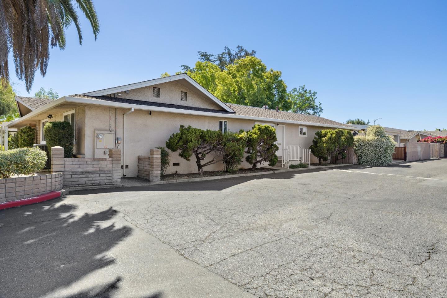Detail Gallery Image 17 of 55 For 1445 Branham Ln, San Jose,  CA 95118 - 3 Beds | 2 Baths