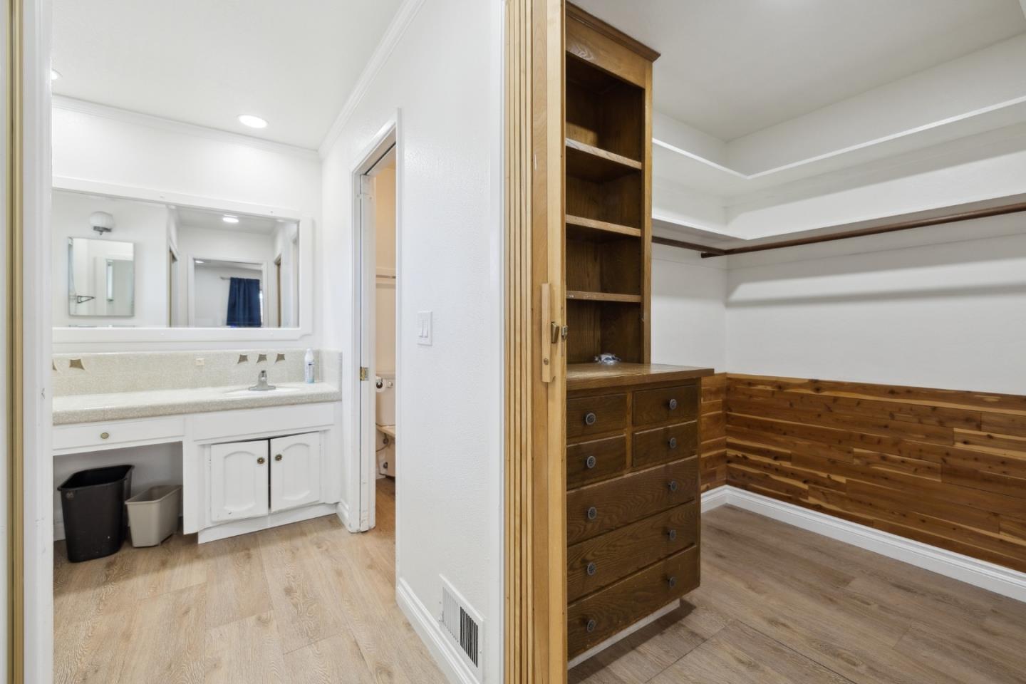 Detail Gallery Image 20 of 55 For 1445 Branham Ln, San Jose,  CA 95118 - 3 Beds | 2 Baths