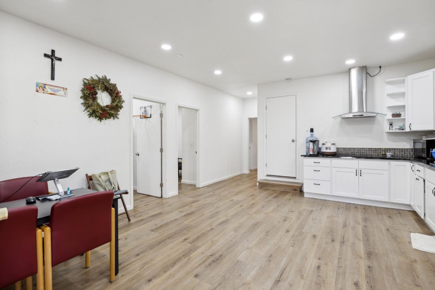 Detail Gallery Image 34 of 55 For 1445 Branham Ln, San Jose,  CA 95118 - 3 Beds | 2 Baths