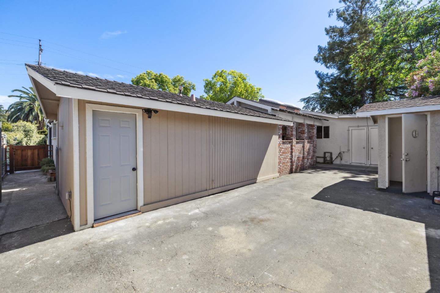 Detail Gallery Image 42 of 55 For 1445 Branham Ln, San Jose,  CA 95118 - 3 Beds | 2 Baths