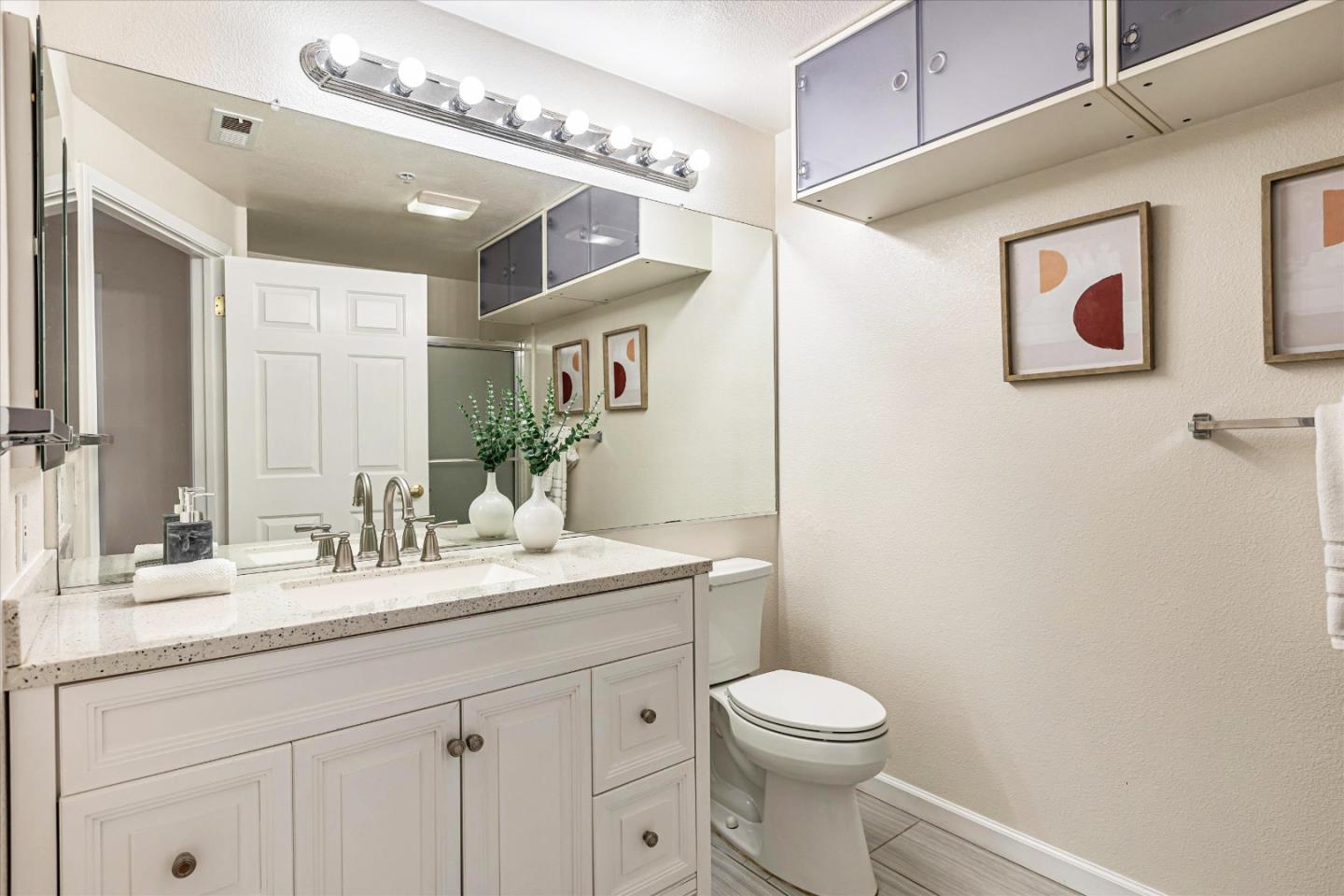 Detail Gallery Image 15 of 43 For 2255 Showers Dr #363,  Mountain View,  CA 94040 - 3 Beds | 3 Baths