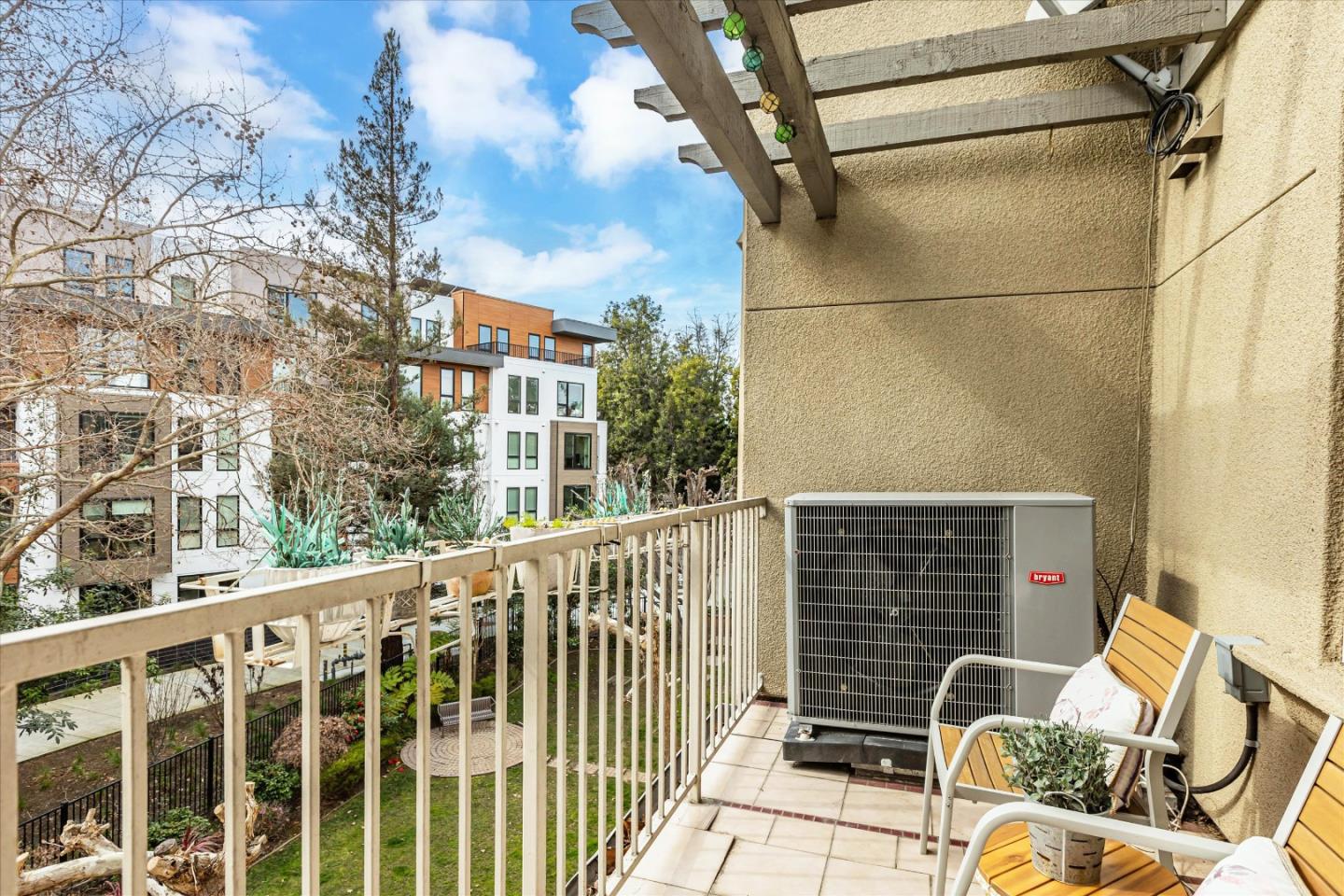 Detail Gallery Image 29 of 43 For 2255 Showers Dr #363,  Mountain View,  CA 94040 - 3 Beds | 3 Baths