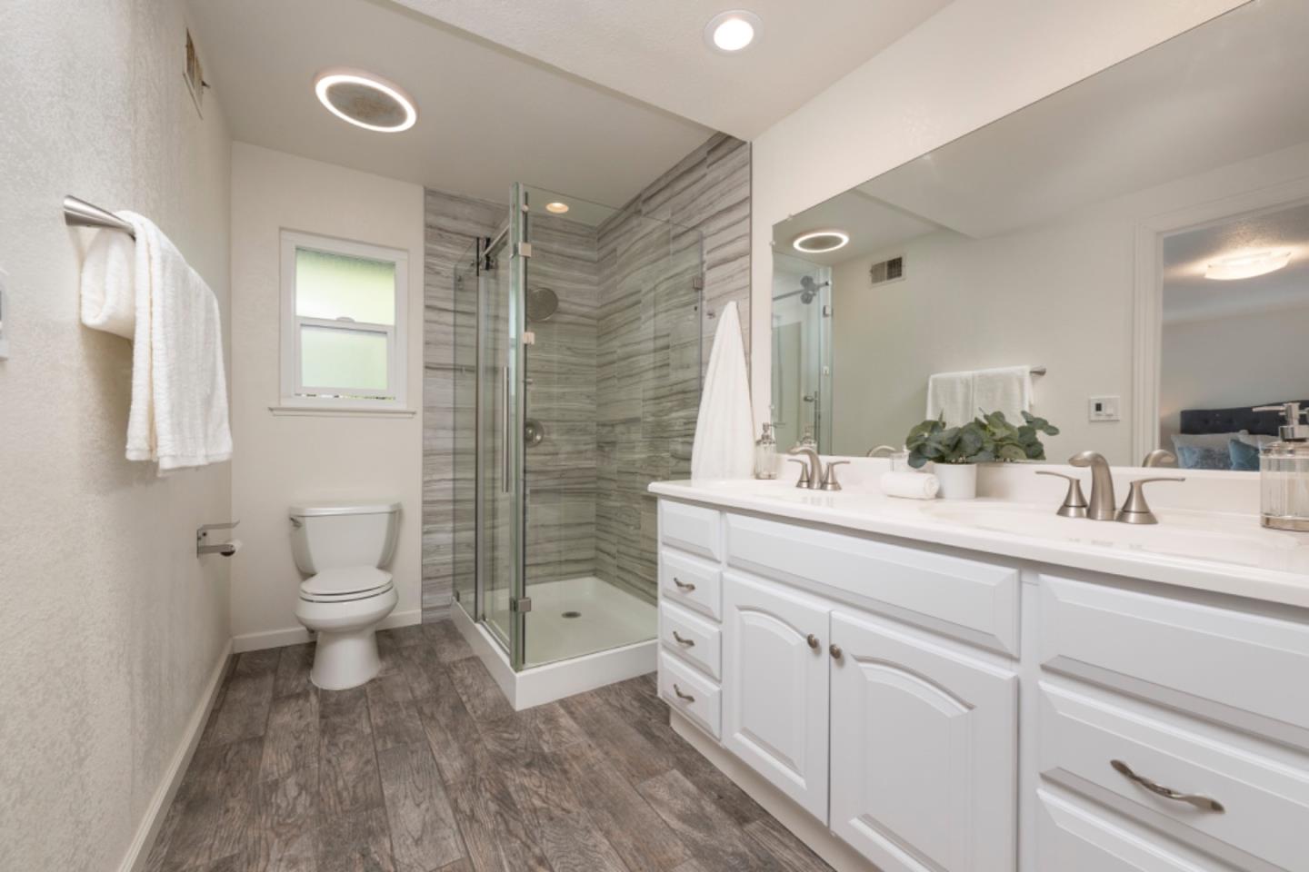 Detail Gallery Image 19 of 28 For 6 Crippleridge Ct, San Mateo,  CA 94402 - 3 Beds | 2/1 Baths