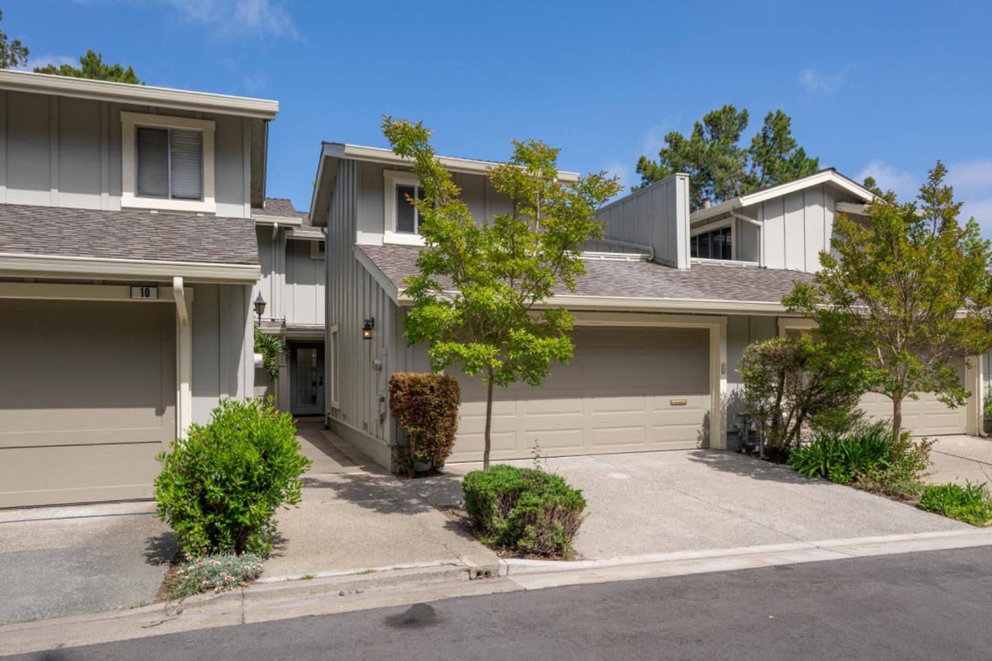 Detail Gallery Image 2 of 5 For 6 Crippleridge Ct, San Mateo,  CA 94402 - 3 Beds | 2/1 Baths