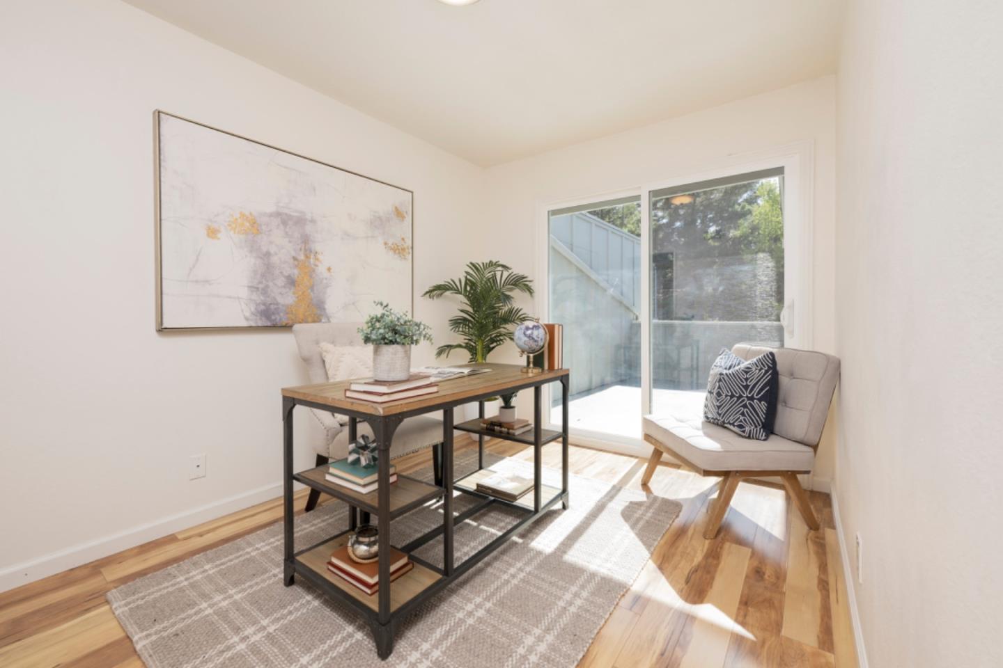 Detail Gallery Image 20 of 28 For 6 Crippleridge Ct, San Mateo,  CA 94402 - 3 Beds | 2/1 Baths
