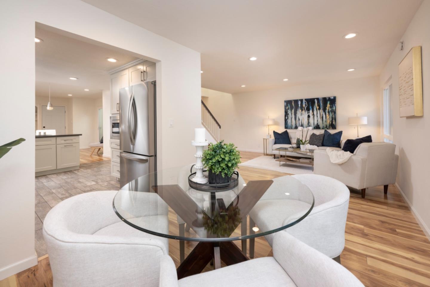 Detail Gallery Image 8 of 28 For 6 Crippleridge Ct, San Mateo,  CA 94402 - 3 Beds | 2/1 Baths