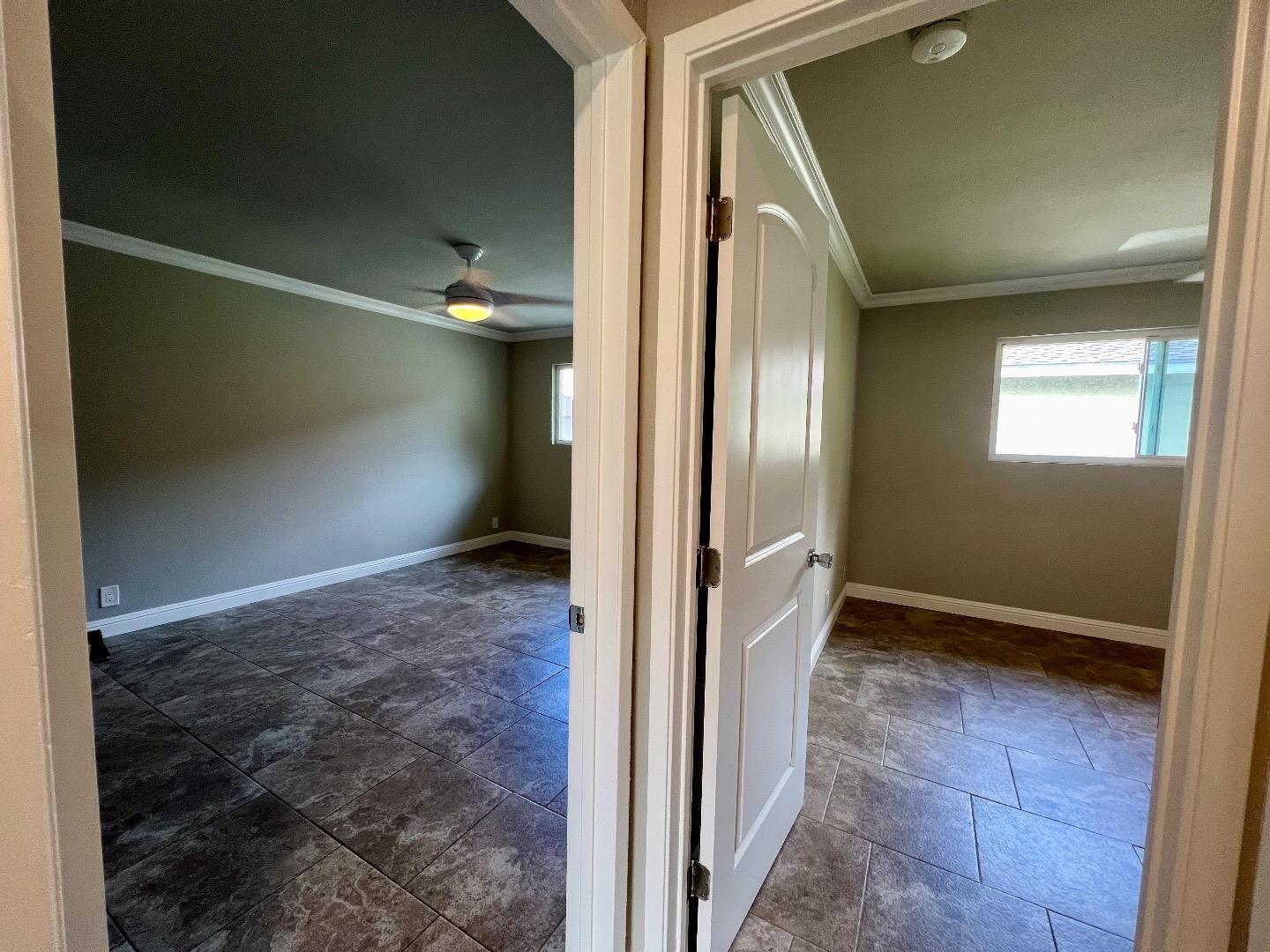 Detail Gallery Image 3 of 14 For 1840 Southwest Expy #4,  San Jose,  CA 95126 - 2 Beds | 1 Baths