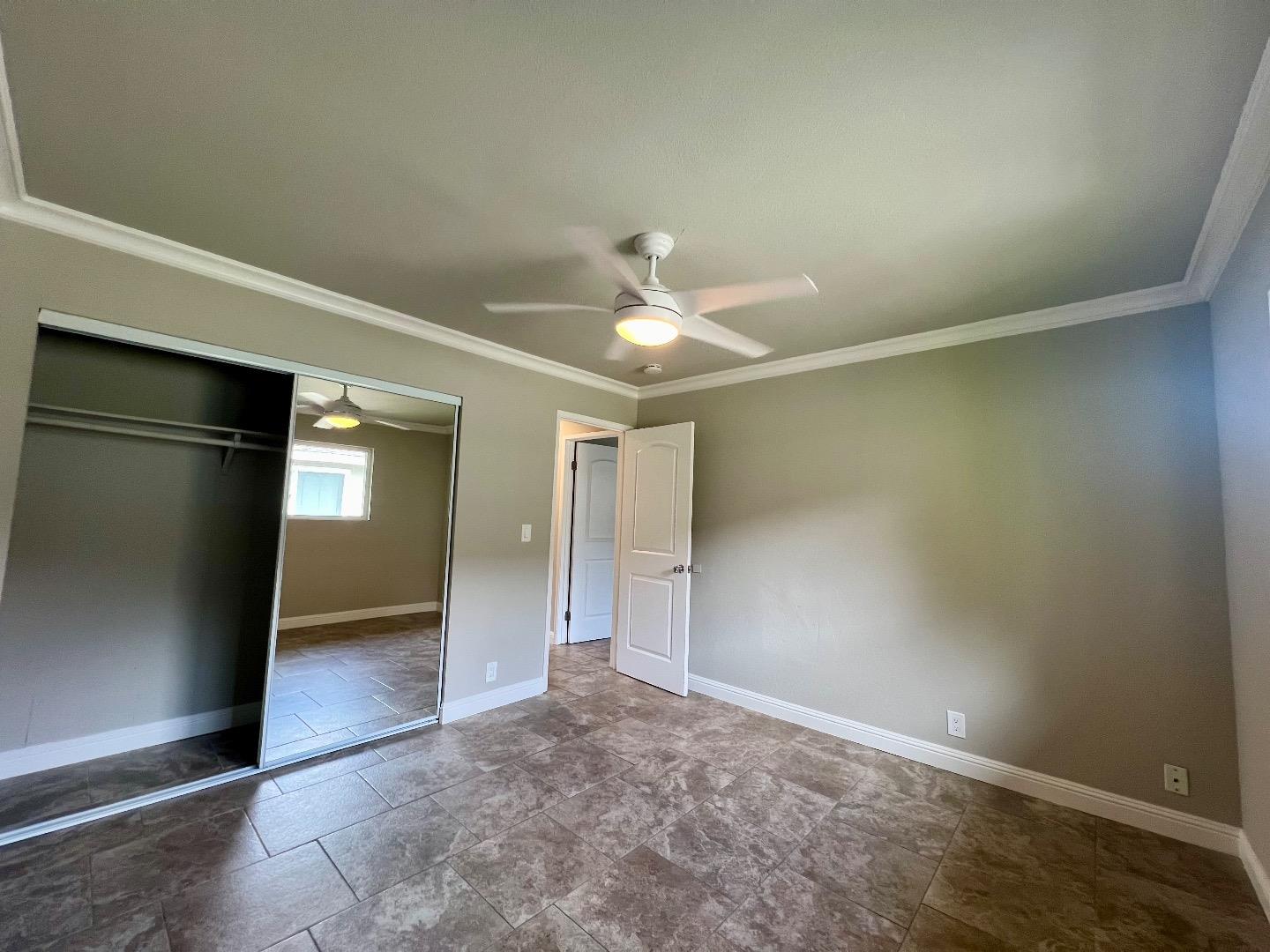 Detail Gallery Image 8 of 14 For 1840 Southwest Expy #4,  San Jose,  CA 95126 - 2 Beds | 1 Baths