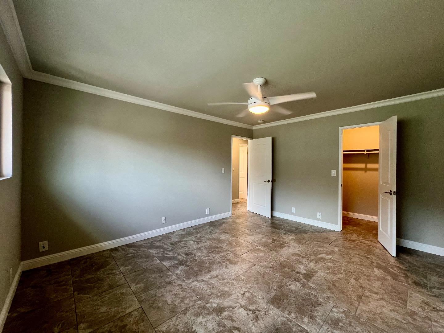 Detail Gallery Image 9 of 14 For 1840 Southwest Expy #4,  San Jose,  CA 95126 - 2 Beds | 1 Baths