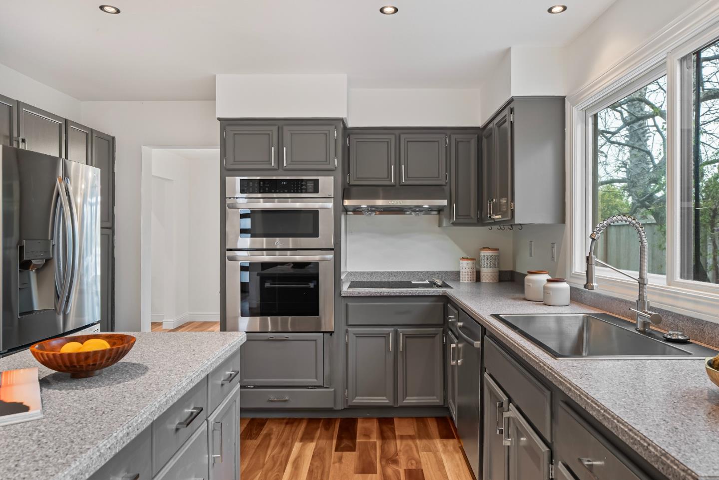 Detail Gallery Image 13 of 57 For 707 Santa Cruz Ln, Foster City,  CA 94404 - 3 Beds | 2/1 Baths