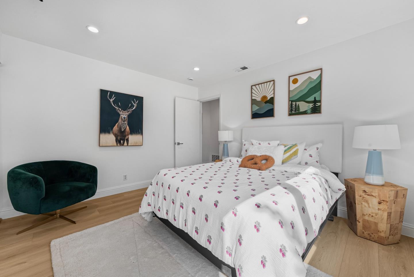 Detail Gallery Image 29 of 57 For 707 Santa Cruz Ln, Foster City,  CA 94404 - 3 Beds | 2/1 Baths