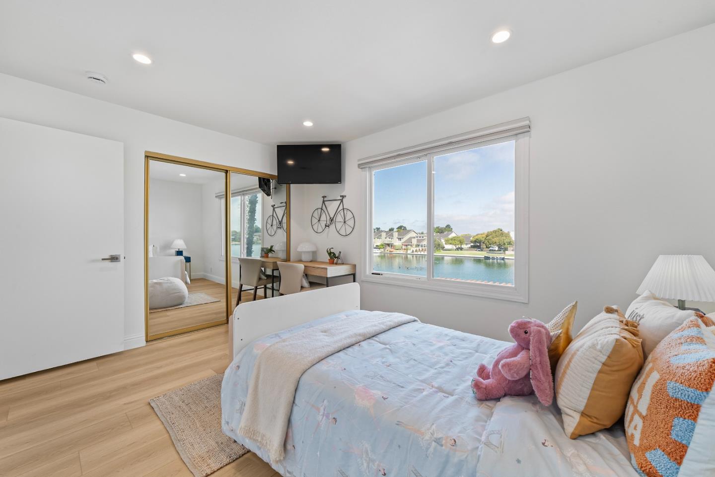 Detail Gallery Image 33 of 57 For 707 Santa Cruz Ln, Foster City,  CA 94404 - 3 Beds | 2/1 Baths