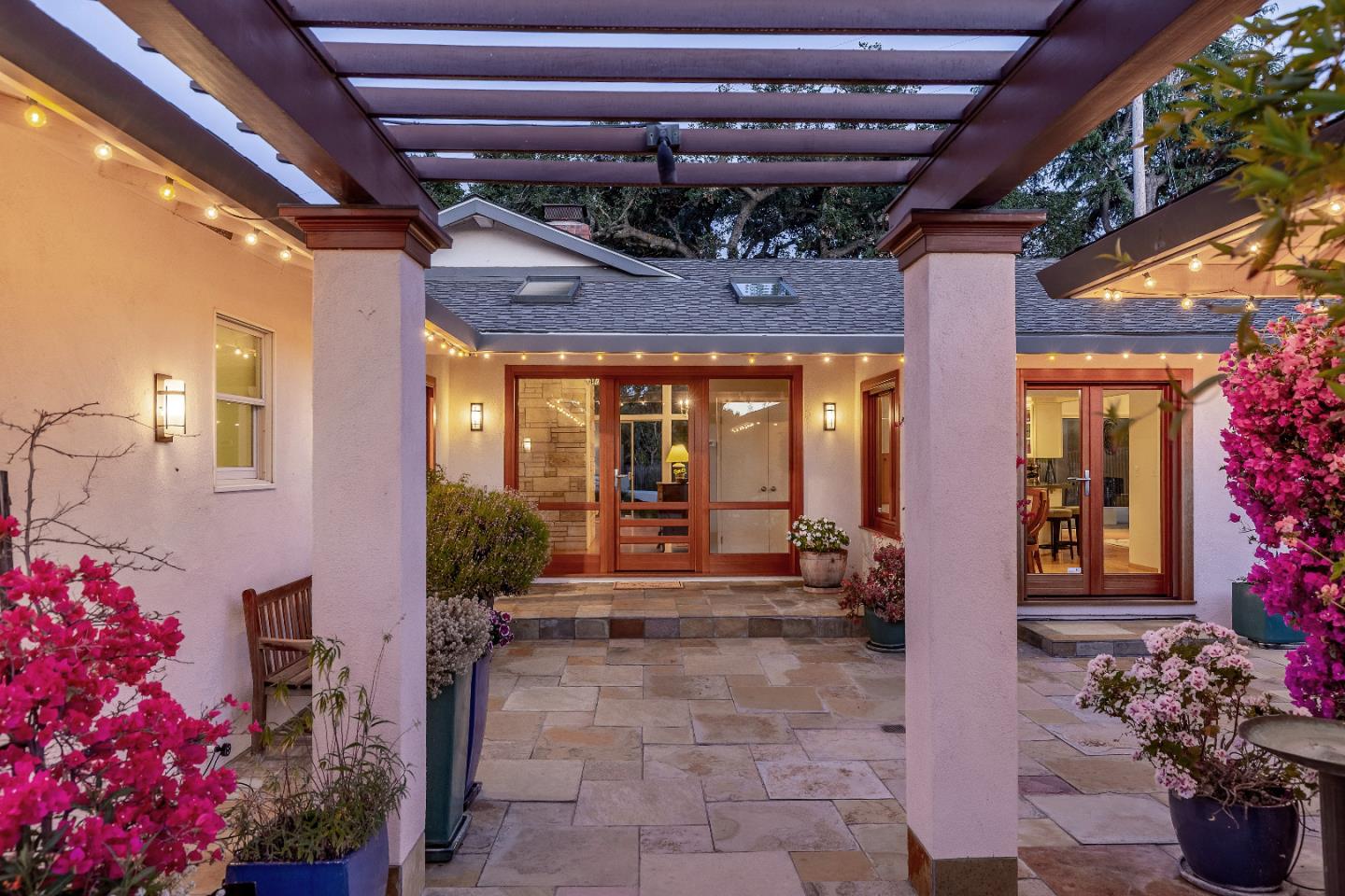 Detail Gallery Image 11 of 55 For 19740 Glen Brae Dr, Saratoga,  CA 95070 - 4 Beds | 2/1 Baths
