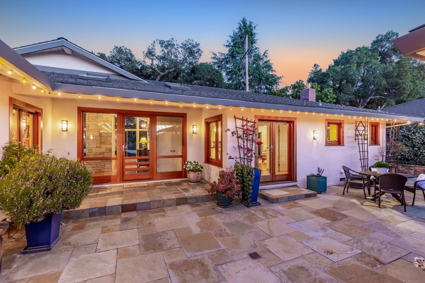 Detail Gallery Image 12 of 55 For 19740 Glen Brae Dr, Saratoga,  CA 95070 - 4 Beds | 2/1 Baths