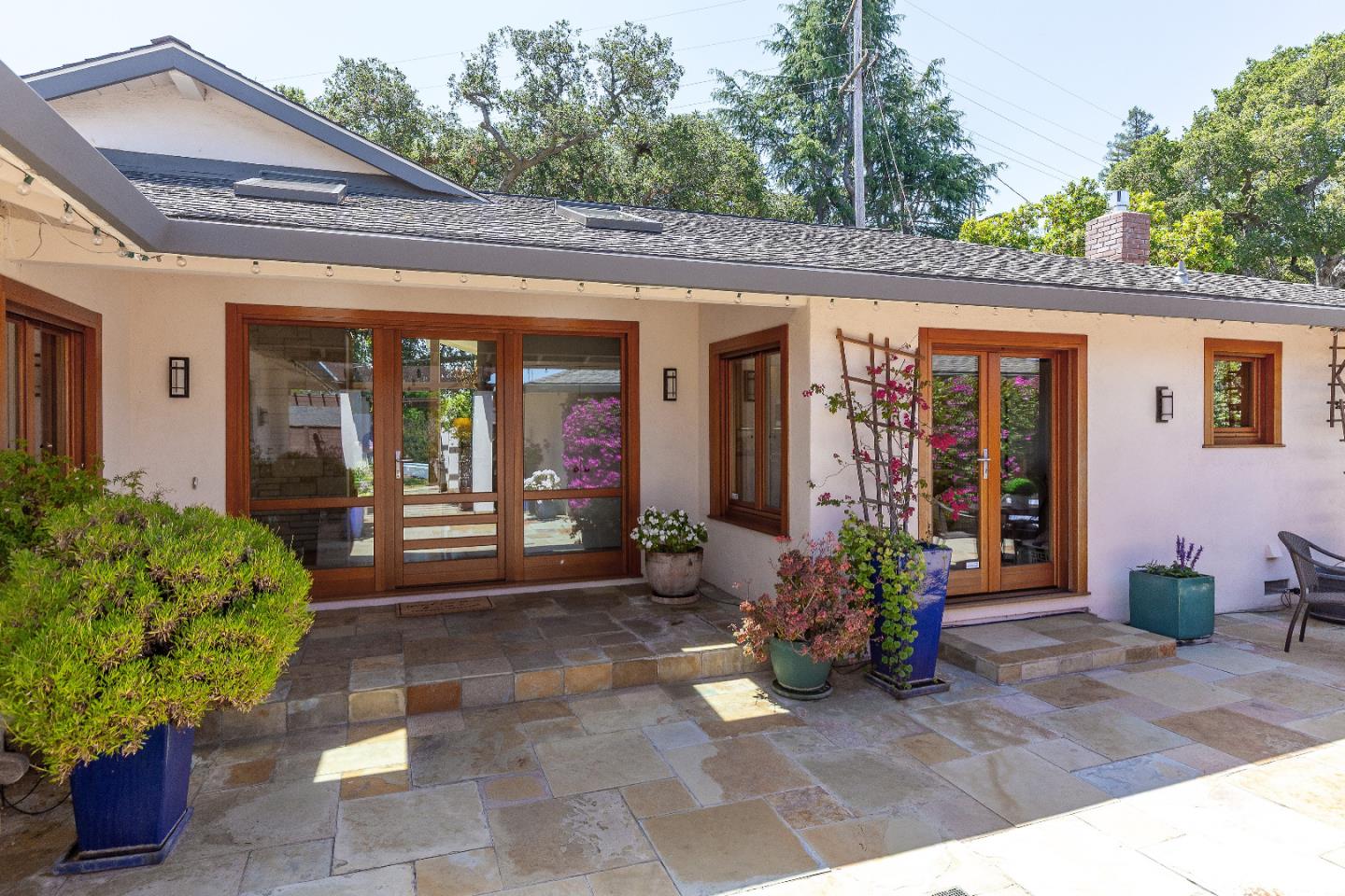 Detail Gallery Image 15 of 55 For 19740 Glen Brae Dr, Saratoga,  CA 95070 - 4 Beds | 2/1 Baths