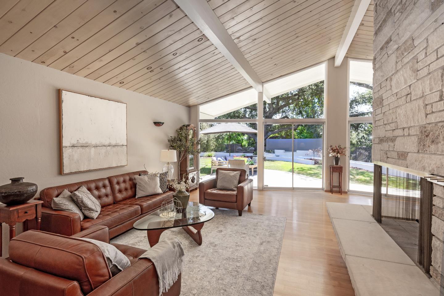 Detail Gallery Image 17 of 55 For 19740 Glen Brae Dr, Saratoga,  CA 95070 - 4 Beds | 2/1 Baths