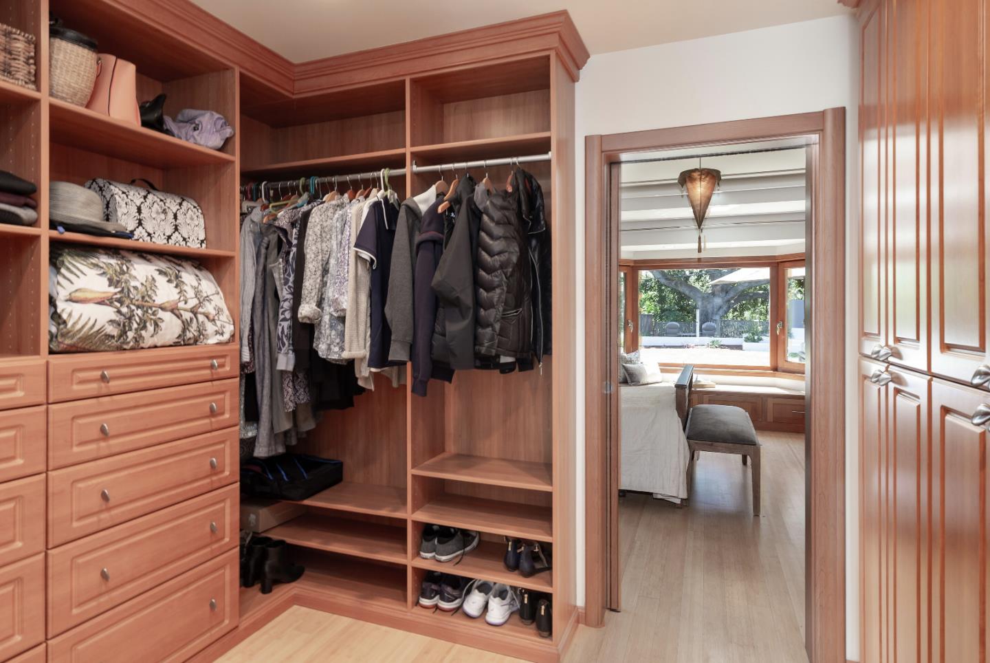 Detail Gallery Image 28 of 55 For 19740 Glen Brae Dr, Saratoga,  CA 95070 - 4 Beds | 2/1 Baths