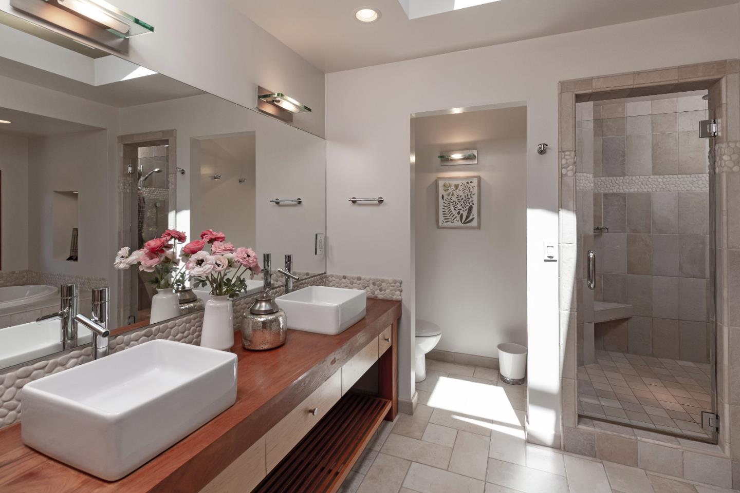 Detail Gallery Image 29 of 55 For 19740 Glen Brae Dr, Saratoga,  CA 95070 - 4 Beds | 2/1 Baths
