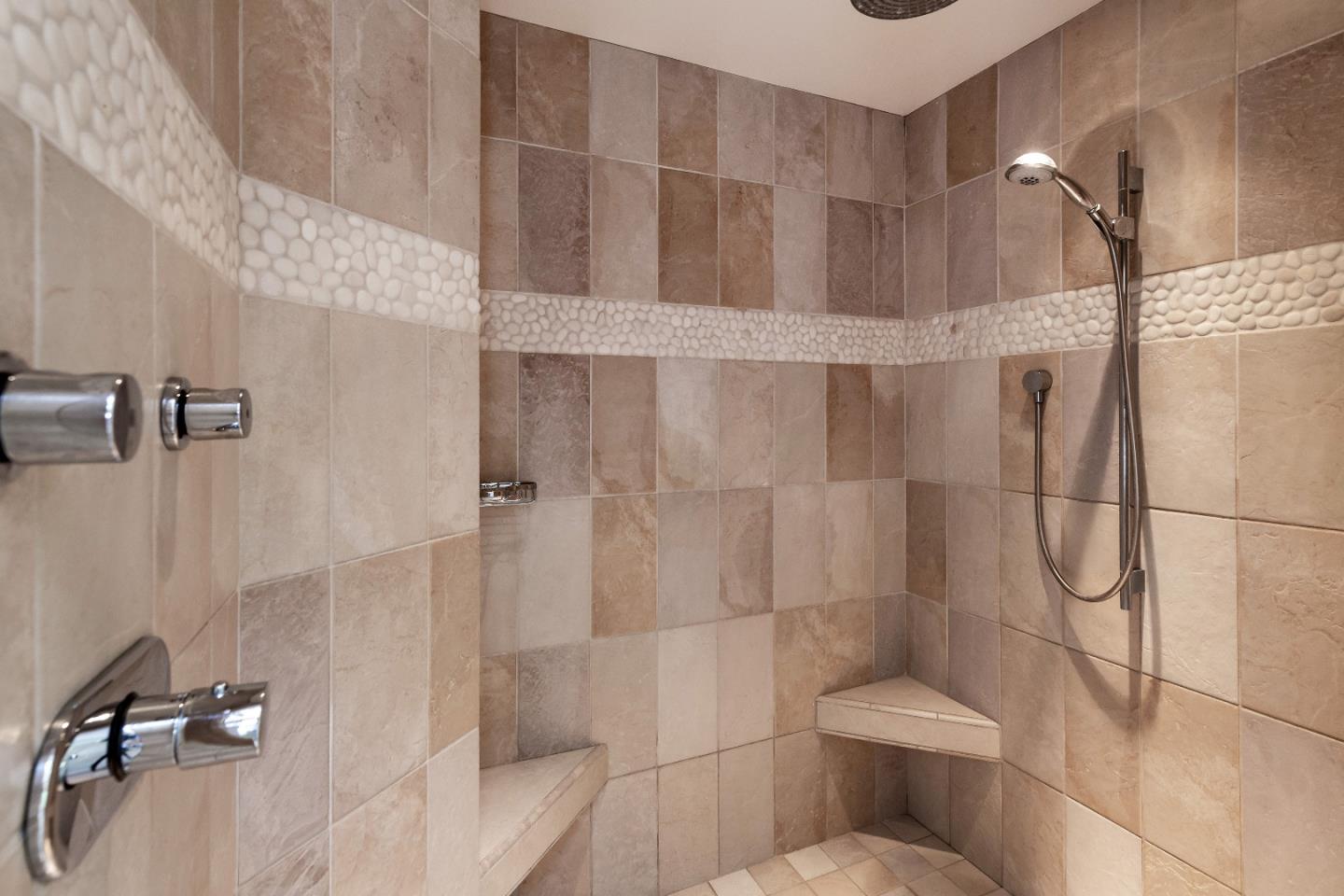 Detail Gallery Image 31 of 55 For 19740 Glen Brae Dr, Saratoga,  CA 95070 - 4 Beds | 2/1 Baths