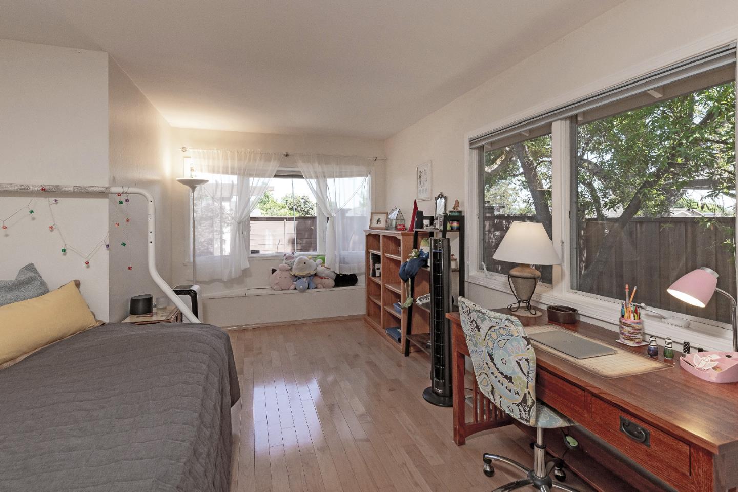 Detail Gallery Image 32 of 55 For 19740 Glen Brae Dr, Saratoga,  CA 95070 - 4 Beds | 2/1 Baths