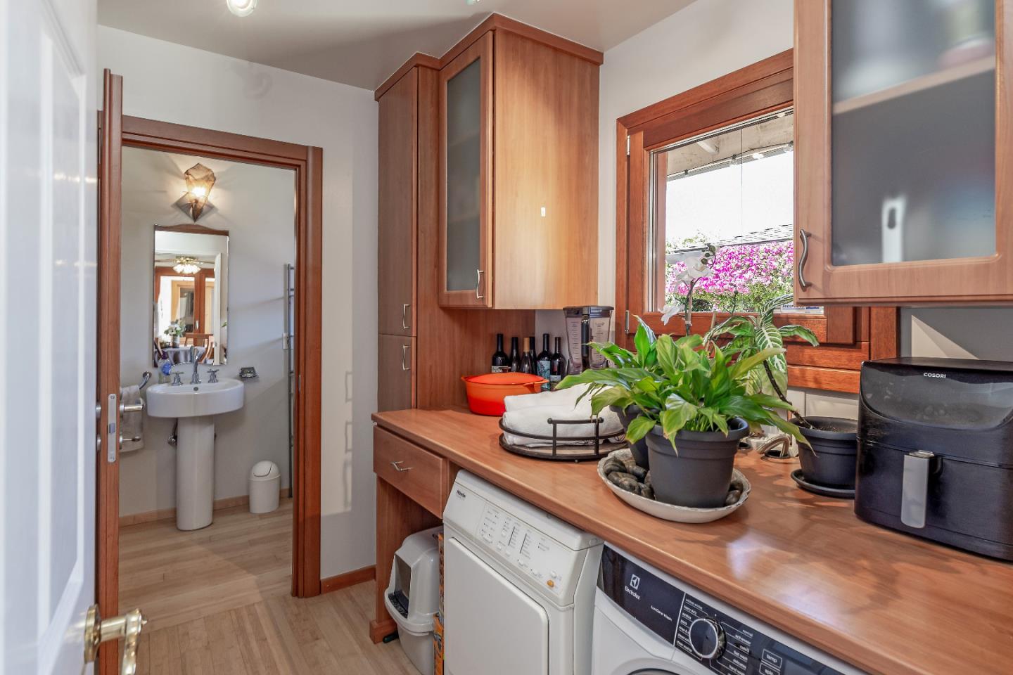 Detail Gallery Image 36 of 55 For 19740 Glen Brae Dr, Saratoga,  CA 95070 - 4 Beds | 2/1 Baths