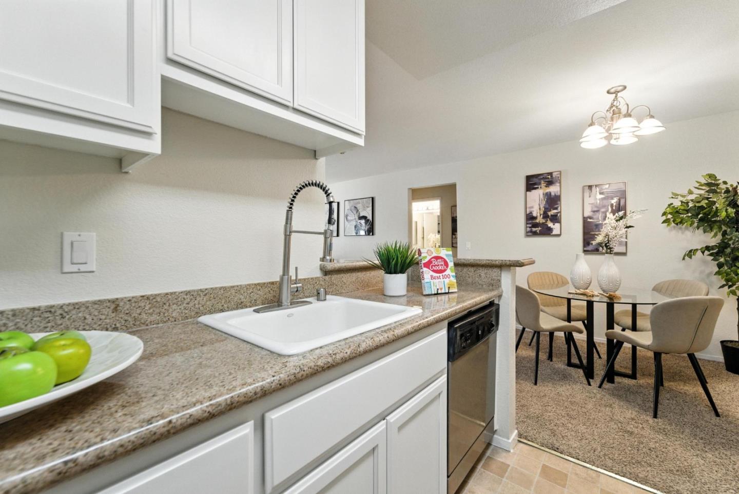 Detail Gallery Image 13 of 35 For 2744 Somerset Park Cir, San Jose,  CA 95132 - 2 Beds | 2 Baths