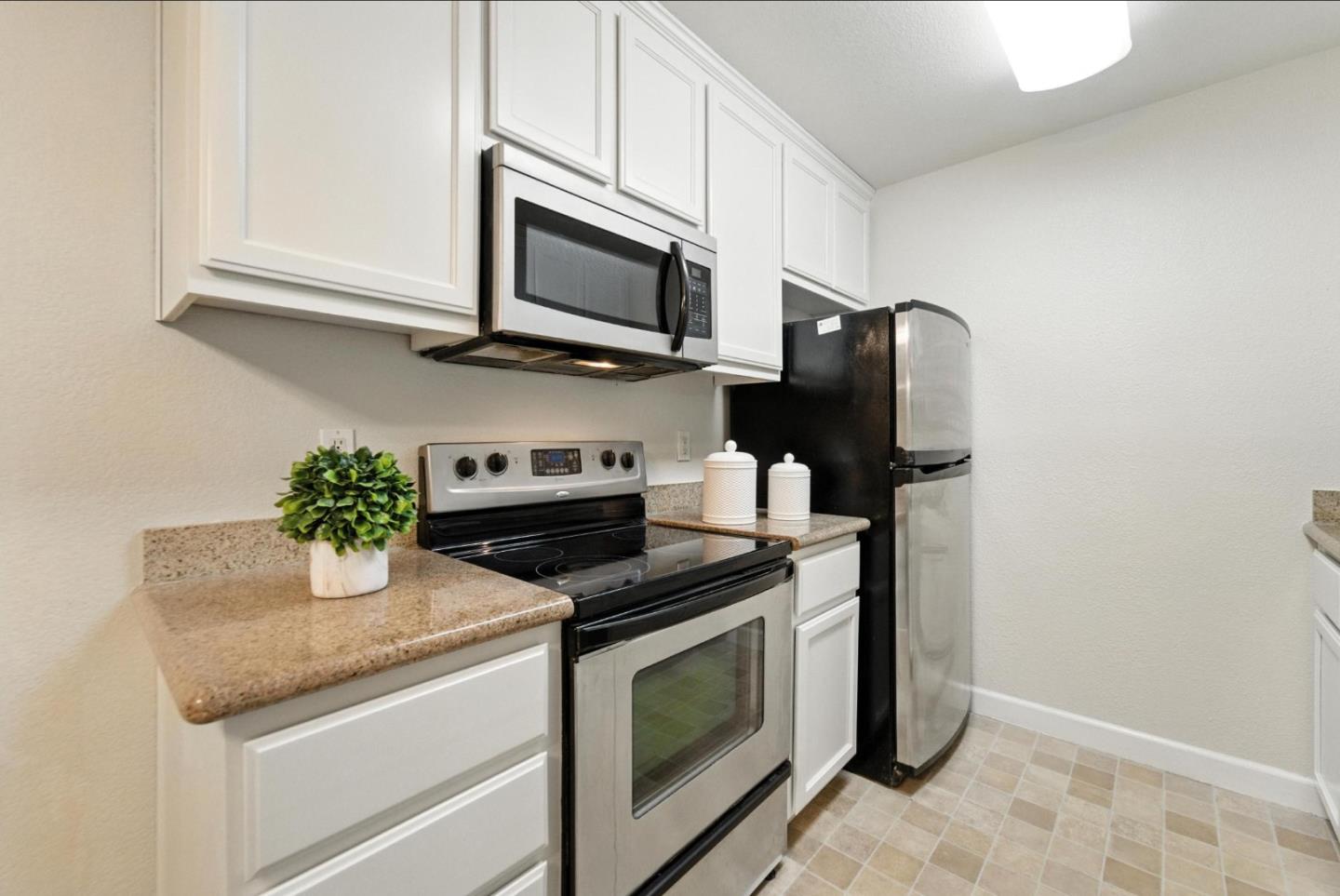Detail Gallery Image 14 of 35 For 2744 Somerset Park Cir, San Jose,  CA 95132 - 2 Beds | 2 Baths