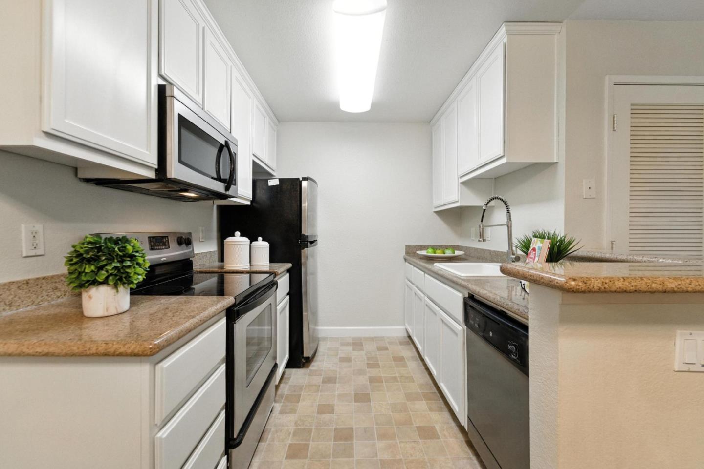 Detail Gallery Image 15 of 35 For 2744 Somerset Park Cir, San Jose,  CA 95132 - 2 Beds | 2 Baths